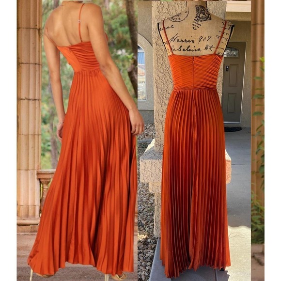 Petal & Pup NAIRA Pleated Maxi Dress Sunset Orange Size 2 - Picture 4 of 9